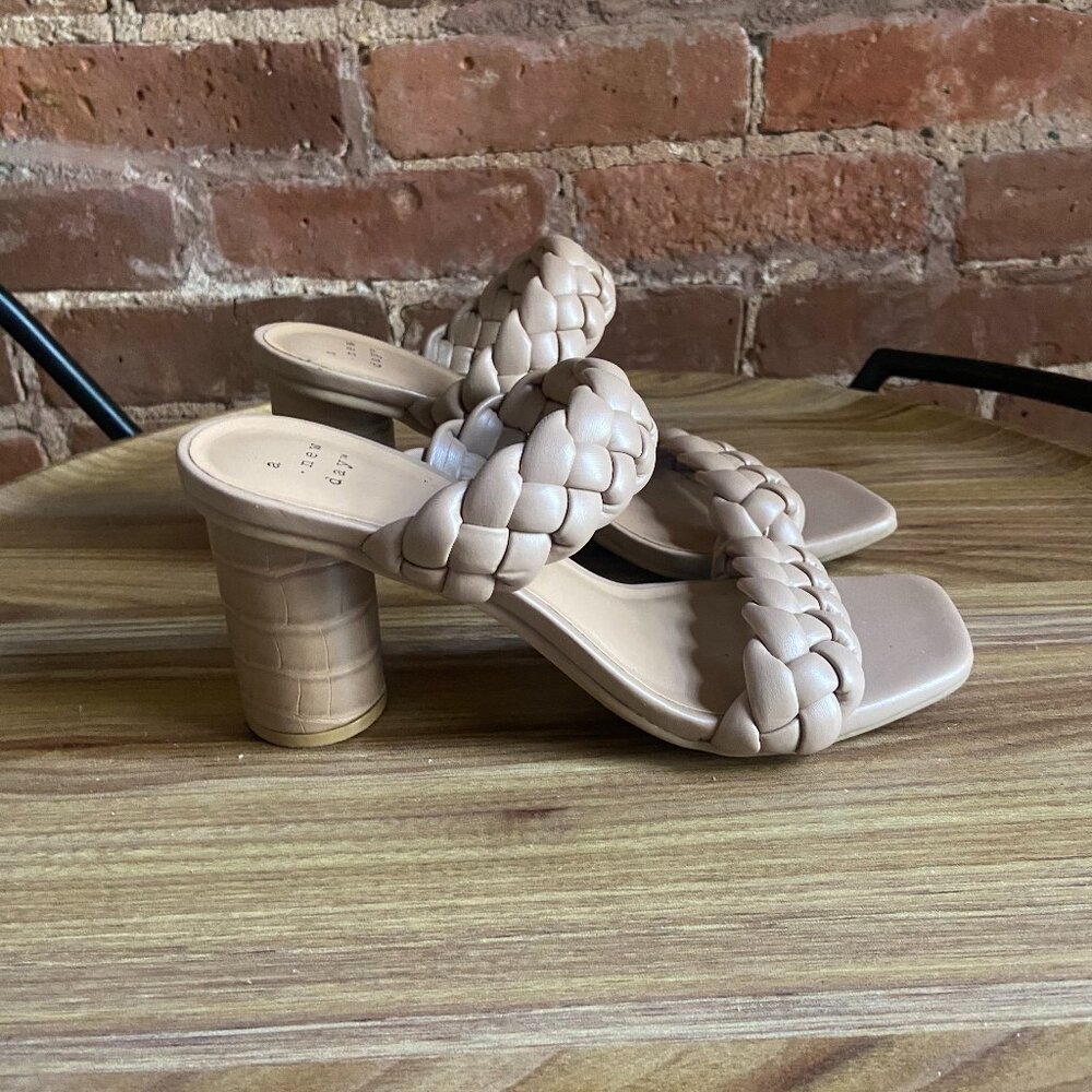 blush strappy pumps, good as new, size 6, neutral palette, braid detail